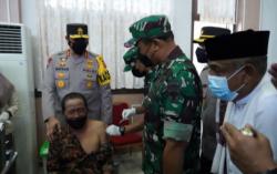Tinjau Vaksinasi Massal, Pangdam Iskandar Muda Harap Aceh Capai Target 70 Persen<