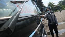 Bus Tak Laik Jalan Nekat Angkut Penumpang