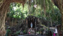 Wisata Rohani ke Gua Maria Sendangrejo Blitar