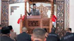 Jadi Khatib Sholat Jumat di Masjid Mako Brimob, Mahfud MD Sampaikan Pengendalian Hawa Nafsu