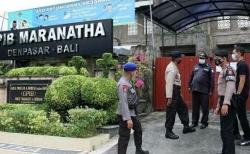 Amankan Misa Natal, Ratusan Polisi Jaga Ketat 148 Gereja di Denpasar dan Badung<