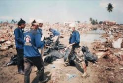 Peringatan 17 Tahun Tsunami Aceh, Ini Cerita Relawan Tak Henti Baca Tahlil