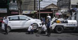 11 Jalur Haram Dijadikan Tempat Parkir, Pelanggar Jangan Ngamuk bila Diderek Petugas