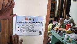 Rumah Didatangi Pemudik Dipasang Stiker
