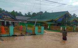 Diguyur Hujan Lebat, Sejumlah Wilayah di Muara Enim Terendam Banjir<