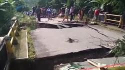 Jembatan Way Gebang di Pesawaran yang Ambrol Segera Diperbaiki<