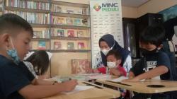 Program Generasi Cerdas Anak Bangsa, MNC Peduli Bantu Taman Baca Semesta Cipanas Cianjur<