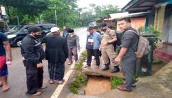 Terperosok ke Dalam Saluran Drainase, Bocah Kelas 1 SD di Sukabumi Tewas