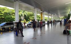 Mulai Hari Ini, Bandara Lombok Terapkan Pembayaran Parkir Nontunai<