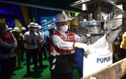 Tahun 2021, Produksi Pupuk Pusri Lampaui Target<