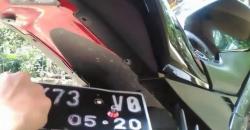 Pasang Plat Nomor di Kolong Spakbor, Ini Aturannya