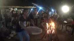 Tabuh Peralatan Dapur, Cara Unik Seniman Ngawi Rayakan Malam Tahun Baru