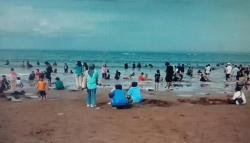 30.000 Wisatawan Serbu Pantai Pangandaran di Hari Kedua Tahun Baru<