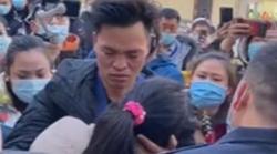 Haru, Pria Ini Bertemu Ibunya Setelah Diculik 33 Tahun Berkat Gambar Kampung Halaman