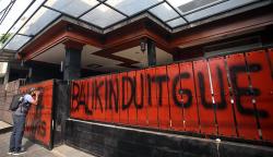 Penampakan Rumah Tersangka Investasi Bodong Dicoret Korban: Balikin Duit Gue