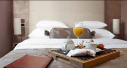 Pasangan Belum Nikah Bisa Dipidana jika Check In di Hotel, Ternyata Begini Kata Praktisi Hukum<