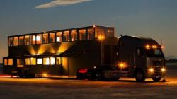 Intip Mobil RV Will Smith Seharga Rp36 Miliar, Super Mewah dan Canggih seperti Hotel Berjalan