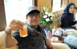  Andre Taulany Liburan Sekeluarga ke Jogja, Sewa Satu Gerbong Kereta Api<