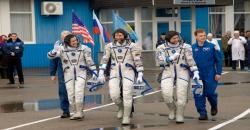 Tak Pernah Bosan, Charles Simonyi Dua Kali Melancong ke Luar Angkasa