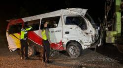 Kecelakaan Tunggal di Solok, Mobil Sinamar Masuk ke Parit 