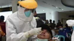 Dinkes Tes PCR Seluruh Petugas Bandara Djalaluddin Gorontalo