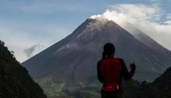 Cerita Mistis Gunung Merapi, Terbentuk dari Pertarungan Sengit Empu Sakti Lawan Para Dewa