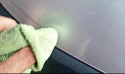 Cara Menghilangkan Getah di Bodi Mobil, Coba Pakai Air Panas