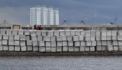 Pembangunan Tanggul Pengaman Pantai Antisipasi Banjir Rob Jakarta