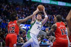 Monster Luka Doncic Bikin Triple Double ke-39 di NBA saat Libas Chicago Bulls