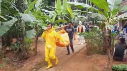 Mayat Pria Tak Dikenal Tergantung di Pohon Duku Gemparkan Warga Cineam Tasikmalaya