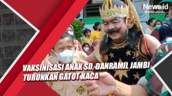 Vaksinisasi Anak SD, Danramil Jambi Turunkan Gatot Kaca