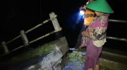  Diterjang Banjir Bandang, Jembatan Penghubung Antarkecamatan di Brebes Putus