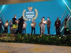 Radio Trijaya FM Raih Penghargaan dari BAZNAS