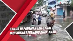 Banjir di Pademangan Barat jadi Arena Berenang Anak-Anak