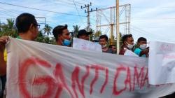 Gegara Komentar di Facebook, Camat Lengayang Pesisir Selatan Diminta Mundur 