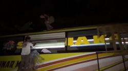 Bus Rombongan DPRD Luwu Timur Diserang OTK, Kaca Jendela Pecah Dilempari Batu