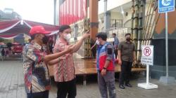 Gibran Cek Genangan Air di Pasar Legi Solo Jelang Diresmikan 