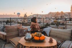 6 Artis Indonesia yang Pernah Traveling ke Cappadocia, Bareng Sahabat hingga Boyong Keluarga Besar 