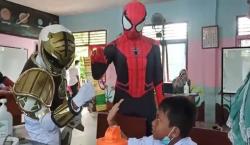 Super Hero Bikin Siswa SD di Pangkalpinang Antusias Ikut Vaksinasi