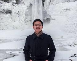  Kisah Inspiratif, Anak Sopir Taksi Online Ini Sukses Kuliah S2 di Amerika Serikat 