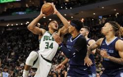 Bintang NBA Giannis Antetokounmpo Absen di FIBA World Cup 2023, Ini Penyebabnya