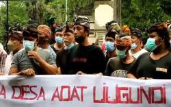 Ajukan Mosi Tidak Percaya ke Bendesa Adat, Warga Liligundi Gelar Unjuk Rasa