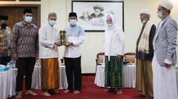 Pengasuh Ponpes Lirboyo Kediri Nilai Ridwan Kamil Layak Jadi Capres 2024<