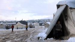 Badai Salju Landa Kamp Pengungsi, Puluhan Tenda Rusak