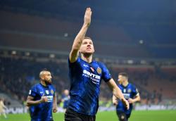 Hasil Inter Milan Vs Venezia: Dzeko Cetak Gol Kemenangan, Nerazzurri Nyaman di Puncak
