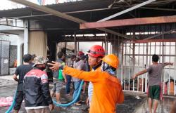 Toko Plastik di Sleman Terbakar, Kerugian Capai Miliaran Rupiah