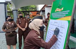 Wujudkan Wilayah Bebas Korupsi, Kejari Kulonprogo akan Tindak Jaksa yang Terima Suap