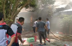 Gudang Genset PT Sun Chang Indonesia Terbakar, Ribuan Buruh Berhamburan Keluar