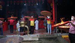 Ritual Toa Pek Kong Sambut Tahun Baru Imlek di Kelenteng Tay Kak Sie