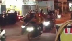 Viral Remaja Konvoi Motor Sambil Acungkan Sajam, Nerizen: Beban Masyarakat<